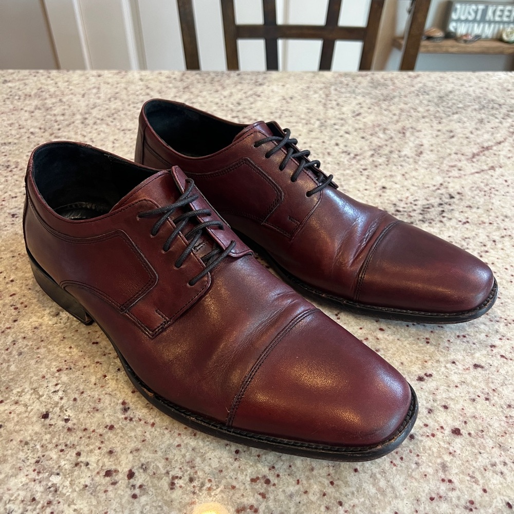 Johnston & Murphy
Men's Novick Cap Toe Lace Up Oxford Shoes